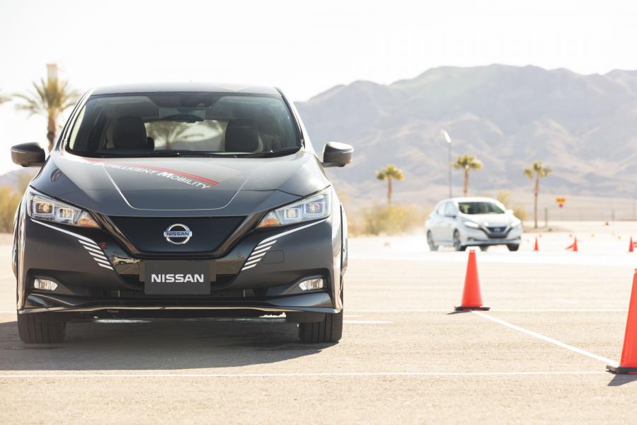  Nissan Leaf All-Wheel-Control Test Car 2019 года  (фото 3 из 11)
